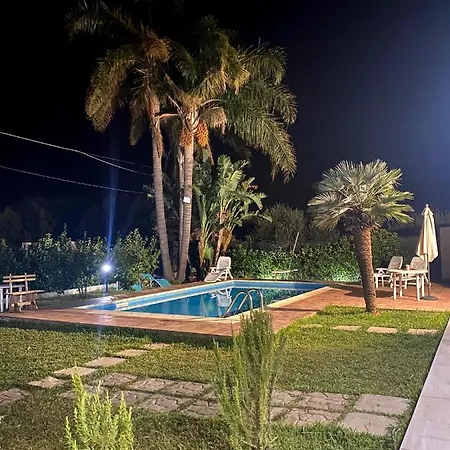 Rum i privatbostad Casa Le Tre Palme *